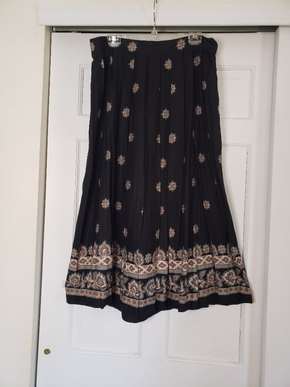 Lee David Woman Black Print Rayon Skirt - Size 2X